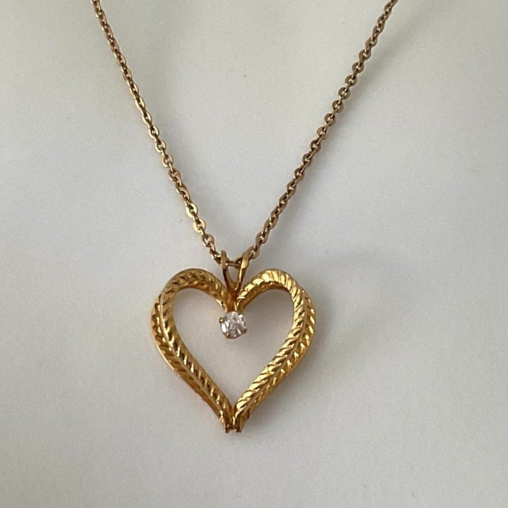 1970s Vintage Double Heart Crystal Pendant Gold Tone Necklace